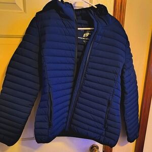 BCBG Maxaxria Puffer Jacket SZ MED. NWT